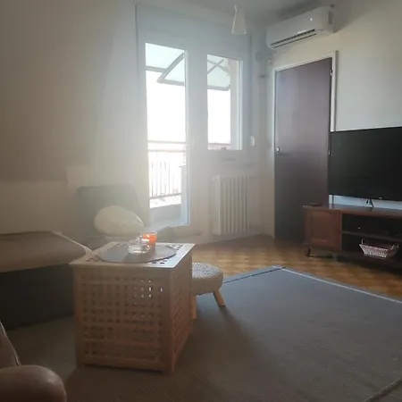 Urban Nest Slavija Апартаменты Белград